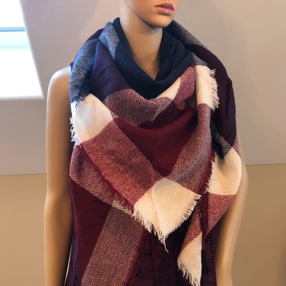 Blanket Scarf - Picture 3 of 3